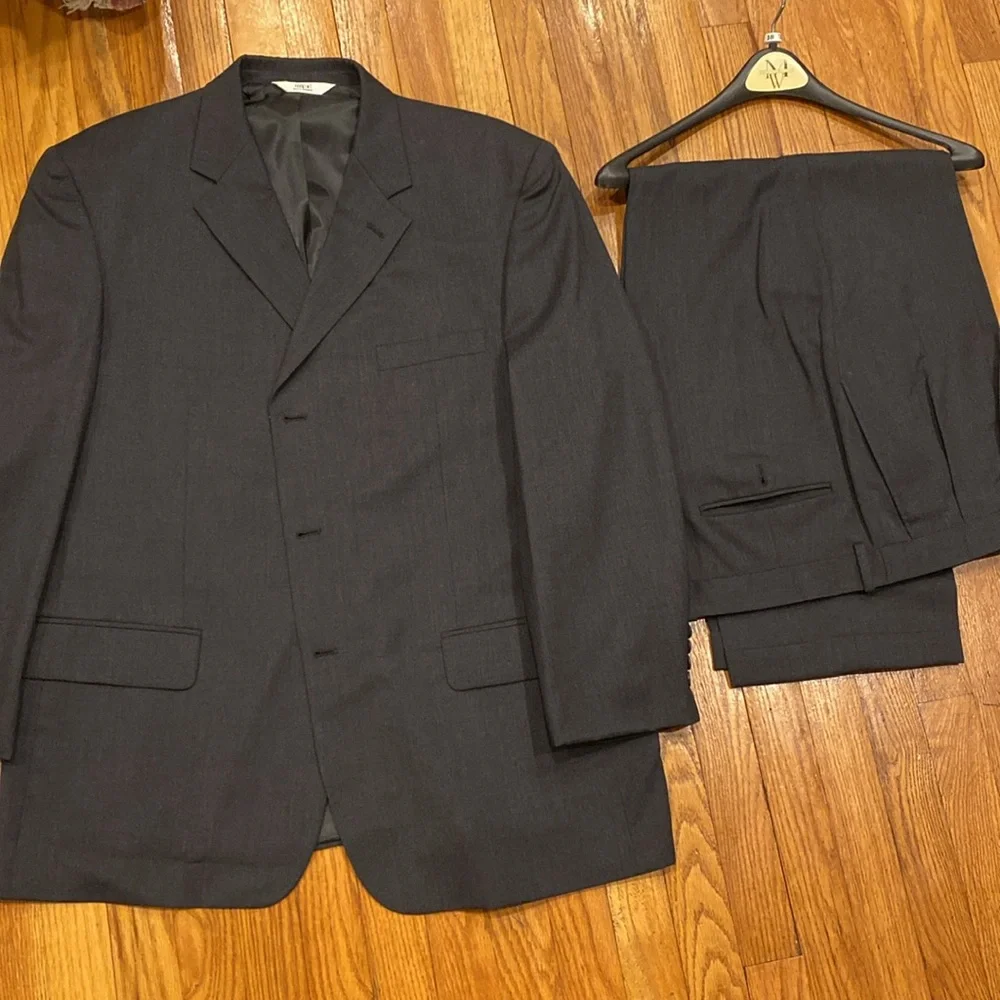 Men’s, Versini, Charcoal, 3-Button Business Suit, Size: 48R